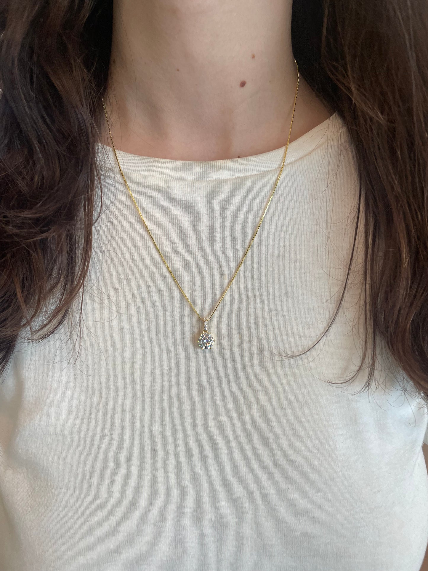 2 Carat Silver Pendant