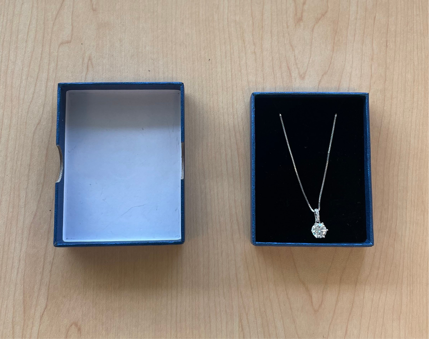 2 Carat Silver Pendant
